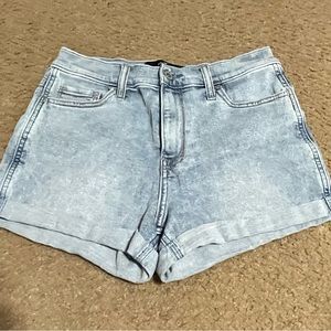 Ladies shorts